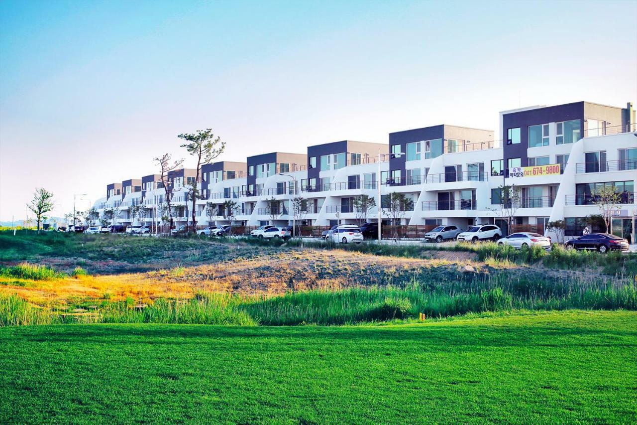 Latierra Terrace Golf Village Taean Εξωτερικό φωτογραφία